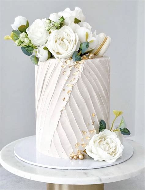 Pin Von Aysanmis Auf Cake Elegante Torten Torte Hochzeit Tortendesign