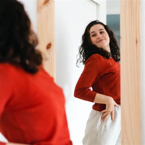 Surprising Health Perks Of Sleeping Buck Naked According To Research YourTango