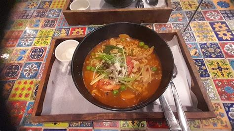 Korean Ramyun Mr K Ramyun Cafe Korean Food Explore Korea Green Park Youtube