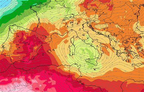 Allerta Meteo La Goccia Fredda Arrivata Sull Italia Domani Al Sud I