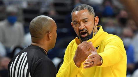 Michigan Coach Juwan Howard Banned For Rest Of Regular Season Yardbarker