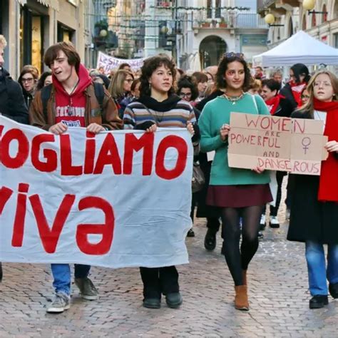 La Marcia Contro La Violenza Sulle Donne A Biella Fotogallery Attualit