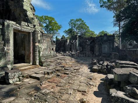 Exploring The Ancient Ruins Of Prasat Preah Khan In Angkor Wat Siem