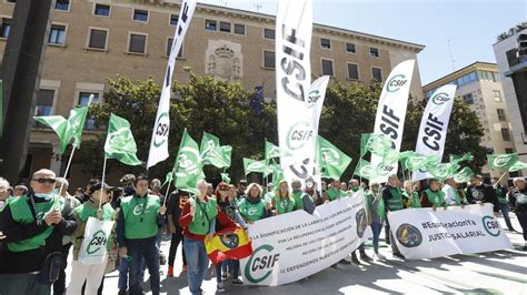 Csif Y Jusapol Salen A La Calle A Pedir Dignidad Salarial De