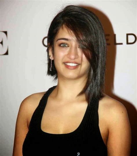 20 Akshara Haasan Hot Full Hd Pictures Spicy Images