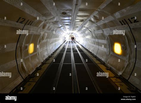 Boeing 727 interior hi-res stock photography and images - Alamy