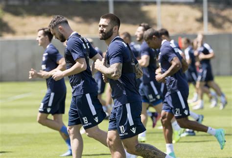 Slobodna Dalmacija Hajduk Pripreme Preselio U Konavle I U Dubrovnik