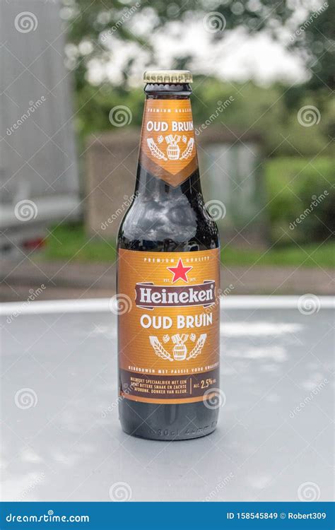 Heineken Oud Bruin Heineken Old Brown Dutch-style Oud Bruin Beer ...