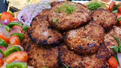 Juicy Chapli Kabab Recipe Kabab Paratha Recipe Kachche Keeme Ke