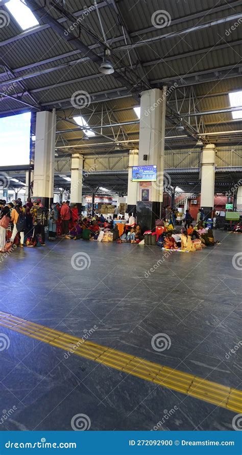 Passengers In A Chennai Metro Train Editorial Image Cartoondealer