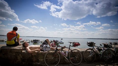 Try These 8 Super Fun Beaches In Iowa