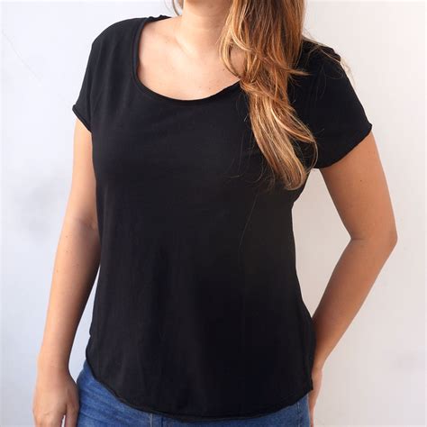 Camiseta Estonada Feminina BabyLook Corte A Fio