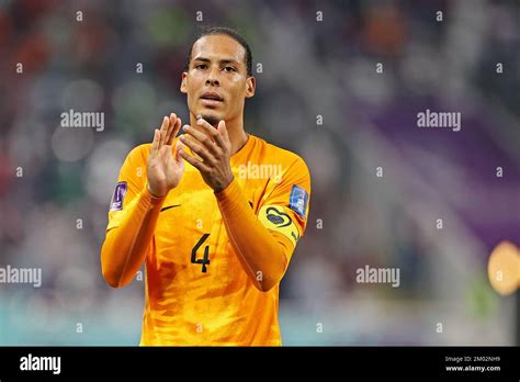 Virgil van dijk aus holland Fotos und Bildmaterial in hoher Auflösung