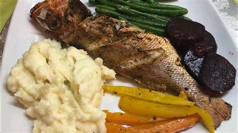 Oven Cooked Red Snapper Mashed Potatoes And Saut Ed Veggies Youtube