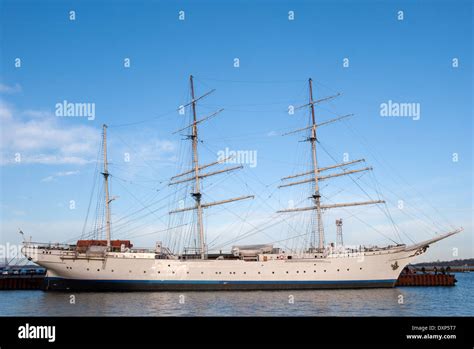 Training Ship Hi Res Stock Photography And Images Alamy