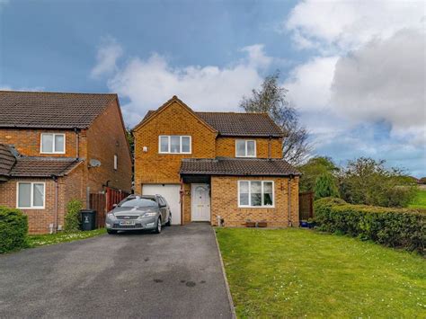 4 Bed Detached House For Sale In Pennine Way Ash Brake Swindon Sn25