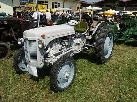 Massey Ferguson Te Tractor Factory Workshop And Repair Manual