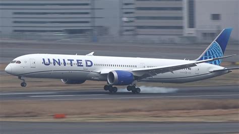 United Airlines New Livery