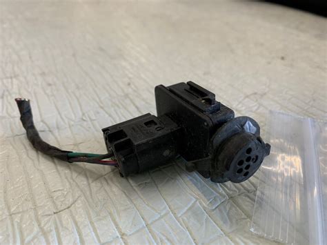 2017 2019 Tesla Model S Air Quality Check Sensor 1055747 00 F OEM 17 18