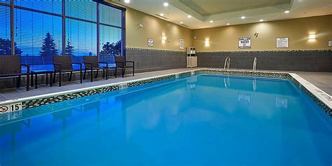 Holiday Inn Express Toronto-North York | CCT Hockey | Youth and Adult Hockey Tournaments in BC ...