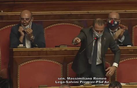 Massimiliano Romeo E Il Ddl Zan Per Vendere Smalti Agli Uomini Video