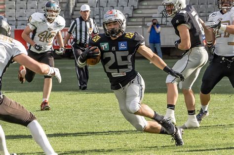 ZEHN SPIELE ZEHN SIEGE IM AFL GRUNDDURCHGANG Raiders Gameday