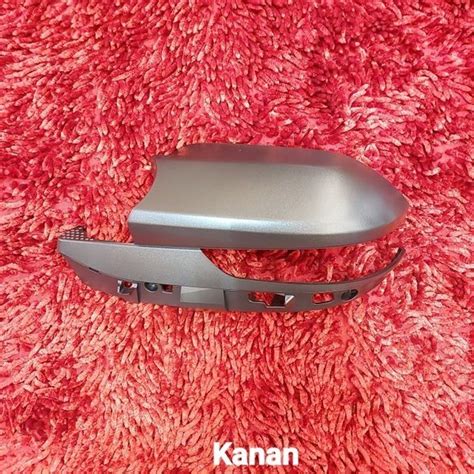 Jual Cover Spion Toyota Hilux Bagian Bawah Barang Baru Sebelah Kanan Di