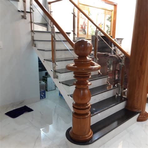 cau thang kinh kim mon