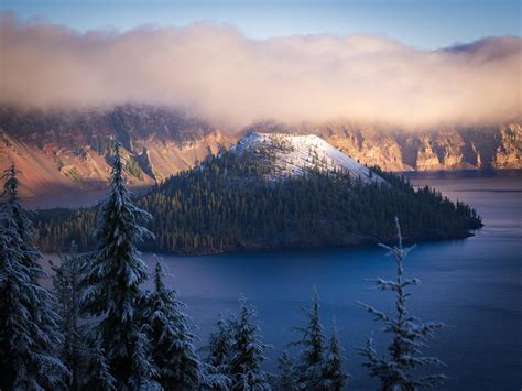 Sunrise Hitting Wizard Island At Crater Lake Oregon Oc X