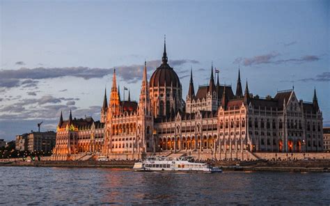 Danube River Cruises Budapest 2022 | Exclusive Tours