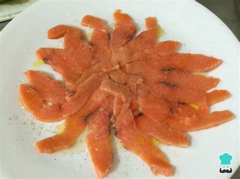 Carpaccio de salmón ahumado y manzana Fácil