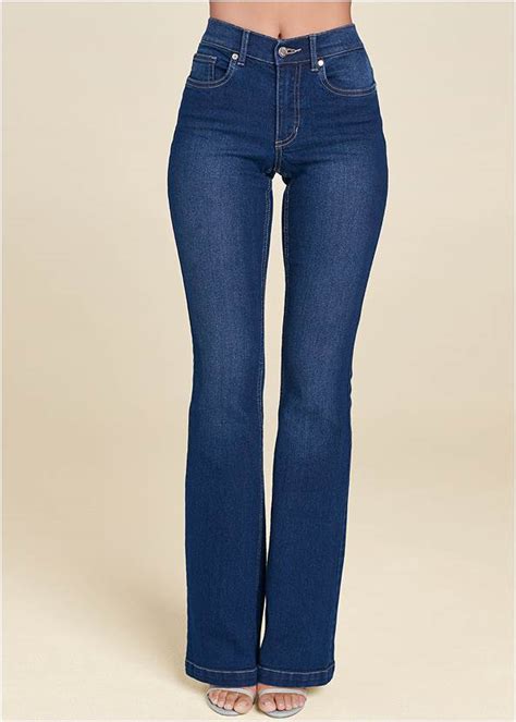 Halle Bootcut Jeans In Dark Wash Denim Venus