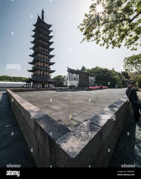 Hingsheng Temples Hi Res Stock Photography And Images Alamy