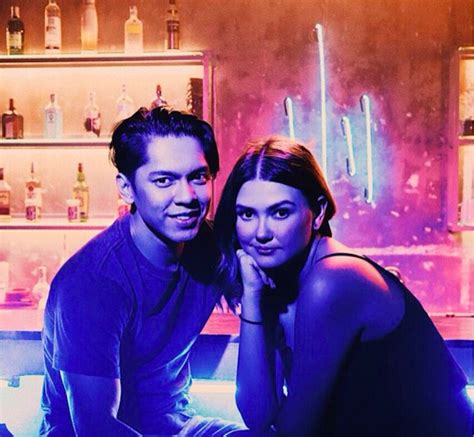 Angelica Panganiban, Carlo Aquino almost kiss while playing a party game | Inquirer Entertainment