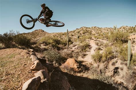 Mullet vs. 29er MTB: Which setup is right for you? | CANYON BN