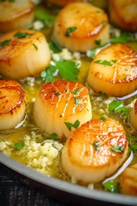 Garlic Lemon Butter Seared Scallops