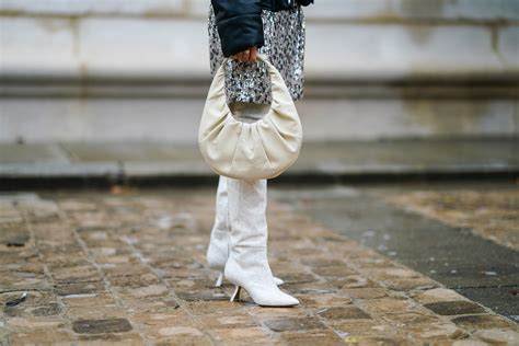 30 Outfits With White Boots To Inspire You All Year Fashion Blog