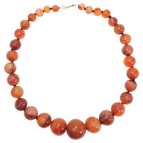 Natural Carnelian Graduated Bead Knotted Necklace 14 Karat 585 Gold