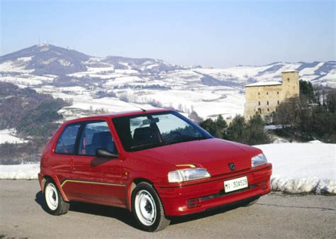 Os mais novos não conhecem o Peugeot 106 Rallye mas deviam