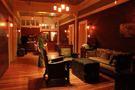 McCloud River Mercantile Hotel - Discover Siskiyou