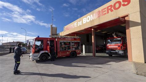 La actividad de los bomberos en salvamentos y extinción de fuegos crece