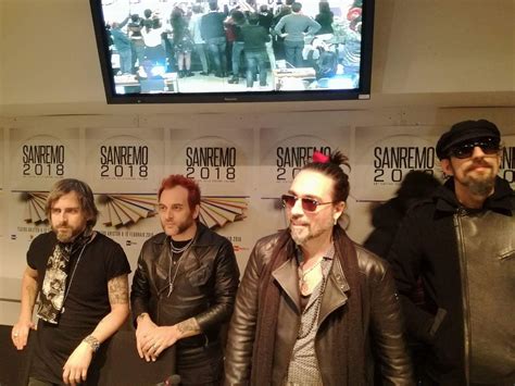 Le Vibrazioni Presentano Il Loro Ultimo Album Alla Feltrinelli Di Bologna