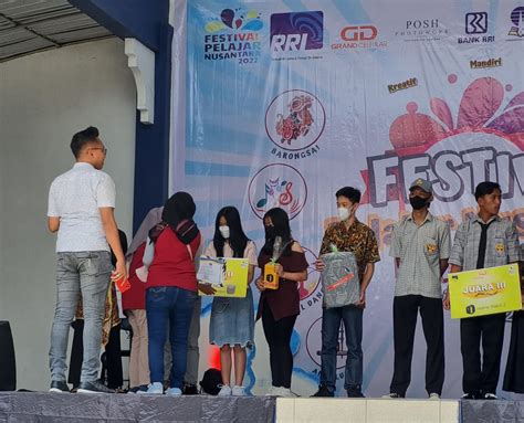 Juara 2 School Got Talent RRI Jember Dan Grand Cell Jember SMAK Santo