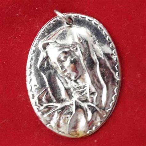 Virgin Mary Gold Or Silver Plated Oval Medal Vaticanum