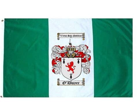 O'Dwyer Coat of Arms Flag / Family Crest Flag – Family Crests / Coat of ...