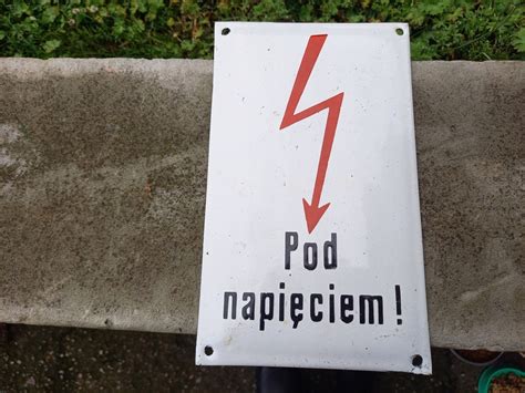 Tablica Ostrzegawcza Pod Napi Ciem Oficjalne Archiwum