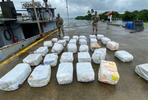 Incautan Millonario Cargamento De Drogas En El Caribe Panameño Hay Tres Detenidos Día A Día