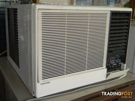 Toshiba Reverse Cycle Window Air Conditioner 10 Amp Plug