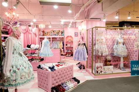 angelic pretty shopping  harajuku tokyo