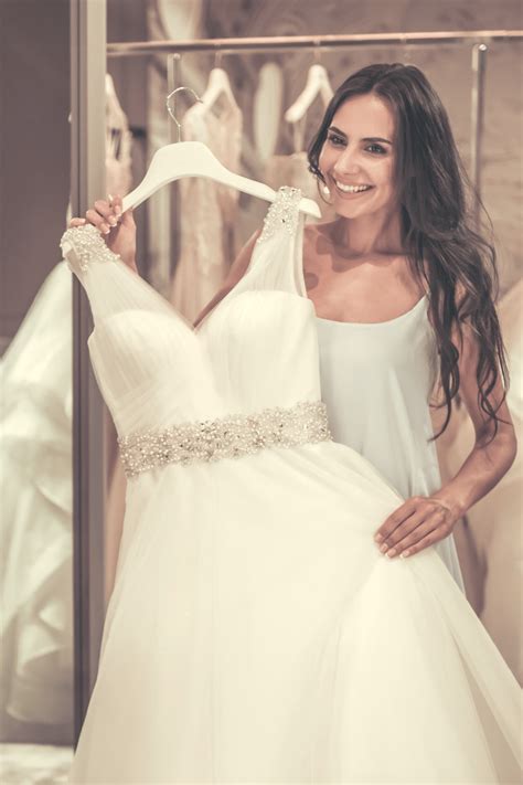 30 Backyard Wedding Dresses - A Southern Wedding